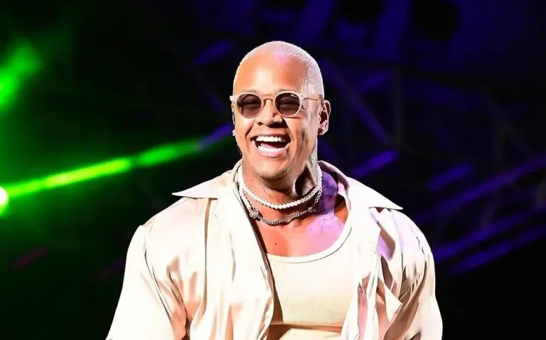 Léo Santana se apresenta hoje em Sinop com show gratuito