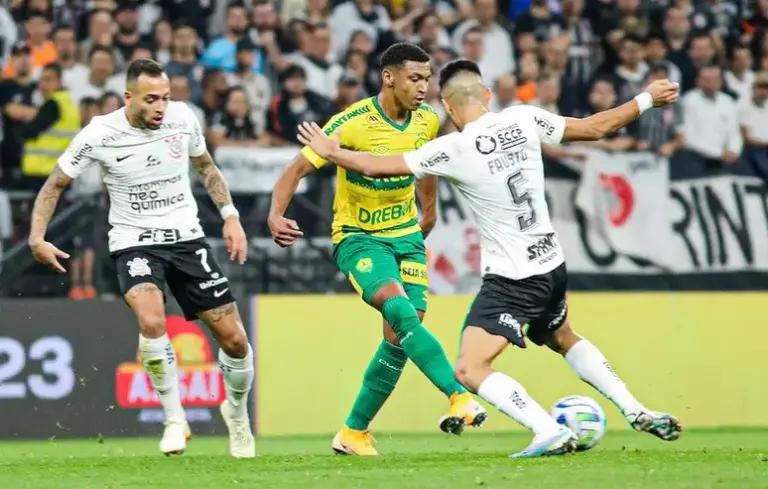 Cuiabá x Corinthians tem ingressos a partir de R$ 10; veja onde comprar