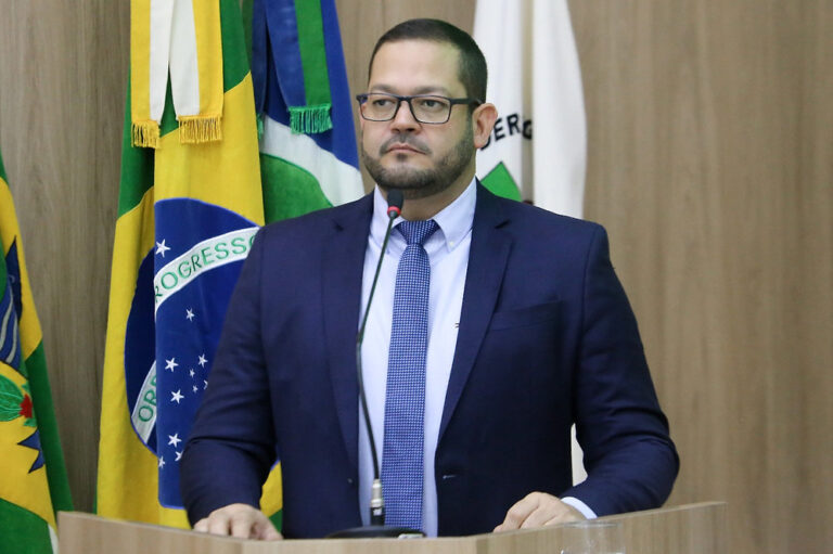 Vereador Paulinho Propõe Melhorias na Via de Acesso do Planalto e Fechamento de Vala na Av dos Ingás