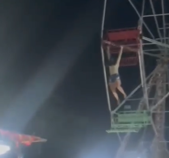 Adolescente fica pendurada em roda gigante e salta de brinquedo em movimento no Amazonas