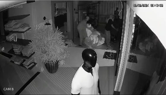 Criminosos invadem loja e furtam mais de R$ 250 mil em roupas e sapatos em Cuiabá; vídeo