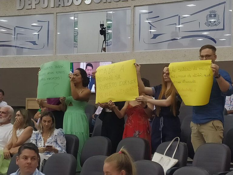Profissionais da Saúde ameaçam entrar em grave para prefeitura pagar salários atrasados em Sinop