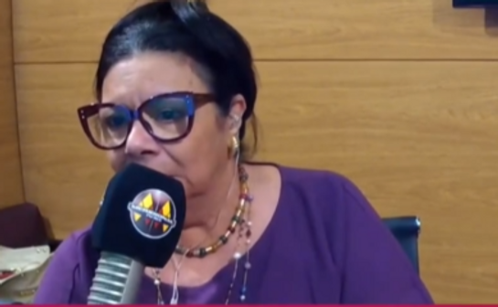 Cleuza Navarini rebate Paulinho Abreu e diz que Legislativo de Sinop e merda na câmara federal é a mesma coisa