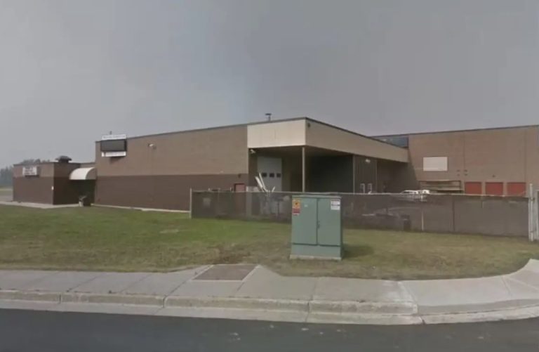 Ataque a tiros em escola e casa deixa 10 mortos e 25 feridos no Canadá