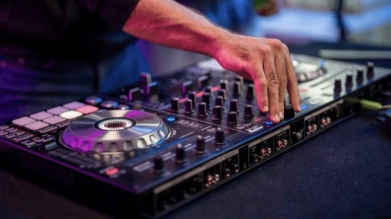 Saiba quem é o DJ conhecido em Sinop que é investigado por vender cocaína, ecstasy e LSD nas baladas em Mato Grosso.